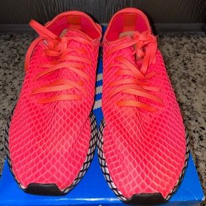 DEERUPT Runner Sneakers